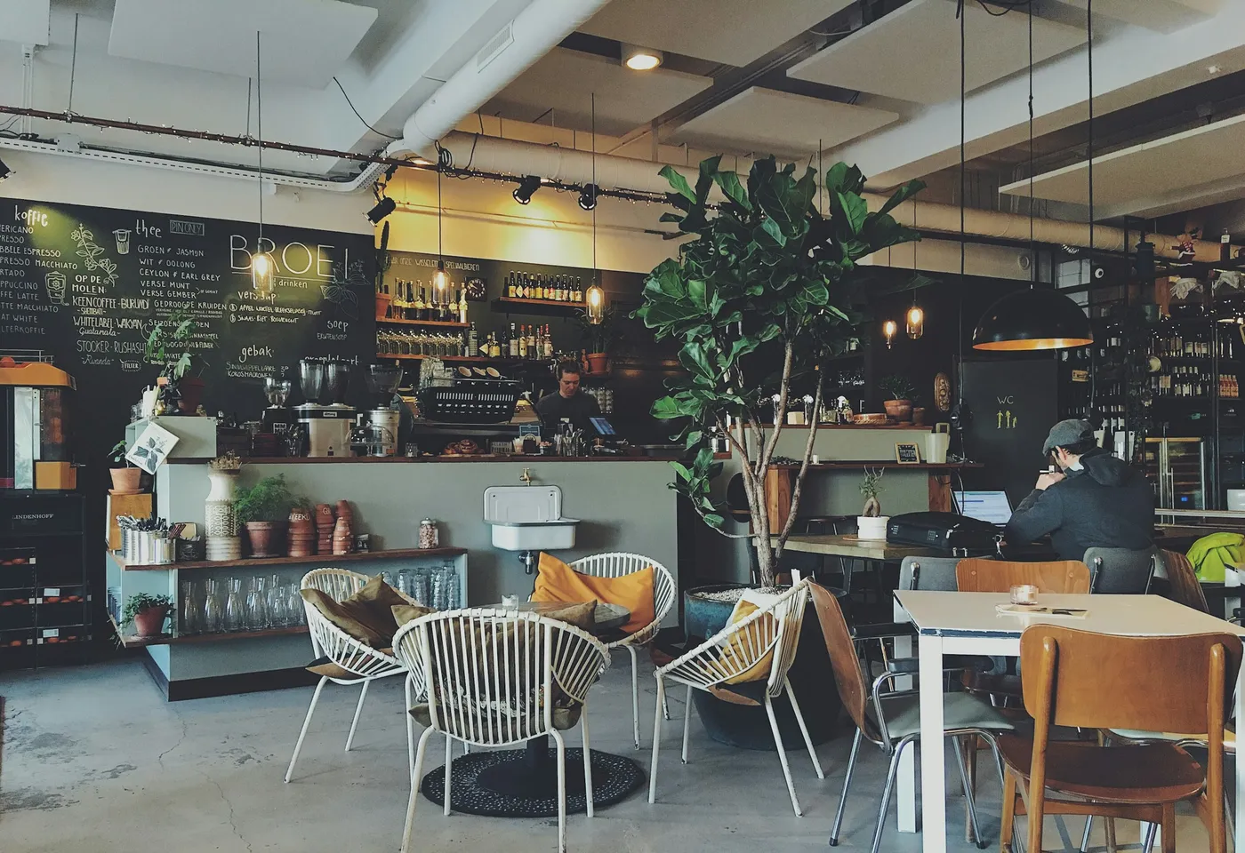 Inside The Willow Café on Ranelagh Road